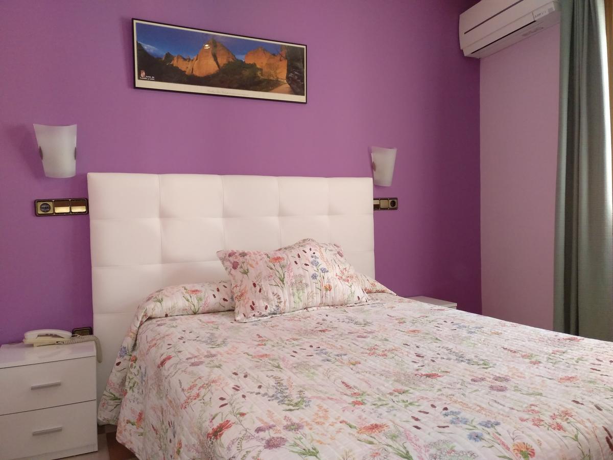 Hostal Don Jaime II Сеговия Экстерьер фото